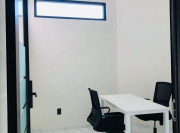 Oficina , San Pedro Tlaquepaque · Despacho con Excelente Iluminacion Ideal Para Arquitectos
