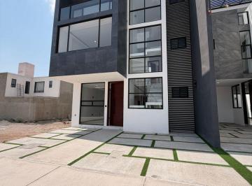 Casa de 4 habitaciones, Pachuca · Casa en Venta en Pachuca en Gema con 141 m² de Terreno, 4 Recámaras, Frente a La Cancha, con Roof