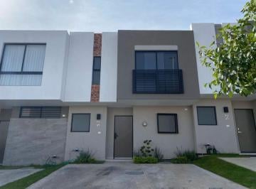 Casa en condominio de 3 habitaciones, Tlajomulco de Zúñiga · Hermosa Casa en Venta Y/o Renta a 8 Min de Galerias Santa Anita!