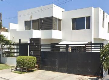 Casa de 4 habitaciones, Ensenada · Casa en Venta en La Colonia Ulbrich en Ensenada en Baja California