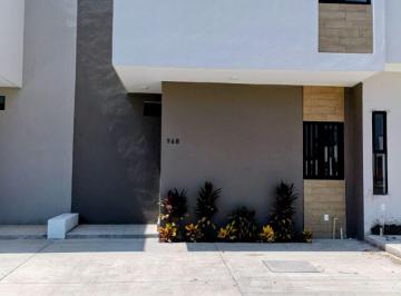 Casa de 2 habitaciones, Villa de Alvarez · Fraccionamiento La Joya a Dos Cuadras de Pablo Silva Villa de Álvarez