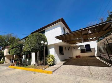 Casa · 226m² · 4 Recámaras · 2 Estacionamientos · Casa en San Cristobal (Zona La Calera)