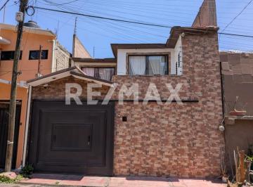 Casa · 202m² · 3 Recámaras · 2 Estacionamientos · Venta Casa Habitacion en Colonia Granjas - (4)