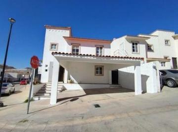 Casa · 186m² · 4 Recámaras · 2 Estacionamientos · Casa en Provincia de Santa Clara