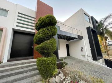 Casa de 3 habitaciones, San Andrés Cholula · Renta de Casa con Jardín Zona Lomas de Ángelópolis 2, San Andrés Cholula