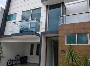 Casa de 3 habitaciones, San Andrés Cholula · Renta de Casa Totalmente Amueblada con Jardín Zona Lomas de Angelópolis.