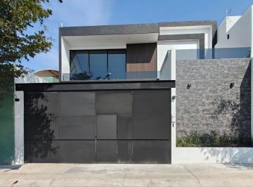 Casa de 4 habitaciones, Colima · Casa en Venta Esmeralda, Colima