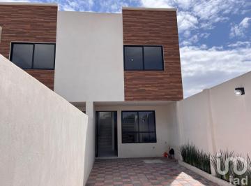 Casa · 88m² · 2 Recámaras · 2 Estacionamientos · Casa en Venta en San Alfonso, Puebla (A Unas Calles de La 16 de Septiembre) con 88 m² de Construcción