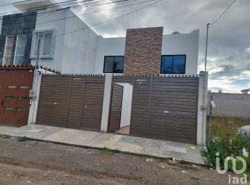 Casa · 124m² · 3 Recámaras · 1 Estacionamiento · Casa en Venta en Lares San Alfonso, Puebla con 124 m² de Construcción