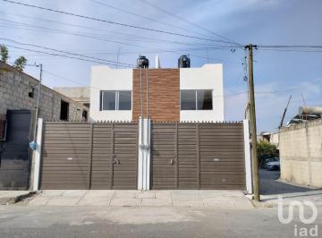 Casa · 124m² · 3 Recámaras · 2 Estacionamientos · Casa Nueva en Venta en Col. Guadalupe Hidalgo con 124 m² de Construcción