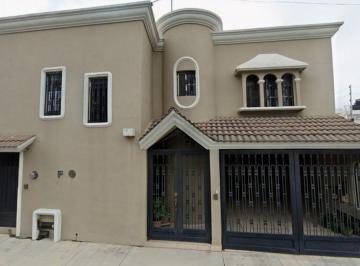 Casa de 5 habitaciones, Monterrey · Venta de Casa en La Colonia Contry en Monterrey en Nuevo Leon