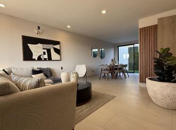 Casa · 105m² · 3 Recámaras · 2 Estacionamientos · Casa en Venta en Zona Sur León, Gto