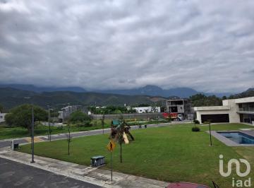 Terreno / Lote · 1m² · Terreno de 285 m² en Venta con Amenidades Zona Los Cristales en Monterrey, muy Cerca de El Barro