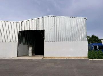 Bodega comercial · 336m² · 2 Estacionamientos · Bodega en Renta en Los Héroes, Mérida