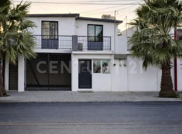 Casa · 224m² · 5 Recámaras · 1 Estacionamiento · Casa en Venta en Col. Ciudad Ideal, San Nicolás de Los Garza, N. L.