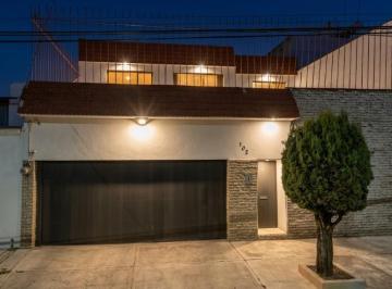 Casa de 3 habitaciones, Toluca · Casa en Venta de Recuperacion Bancaria en Toluca, Cerca de Av Paseo Tollocan