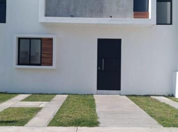 Casa de 2 habitaciones, Villa de Alvarez · Venta de Casa Residencial en Fraccionamiento Ciudad Natura Villa de Álvarez