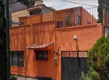 Casa de 5 habitaciones, Coyoacán · Casa con 5 Habitaciones de 200 m² en Venta en del Carmen