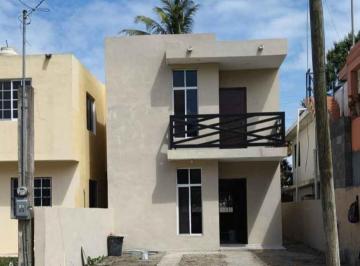 Casa · 95m² · 2 Recámaras · 2 Estacionamientos · Casa en Venta Col. Tamaulipas