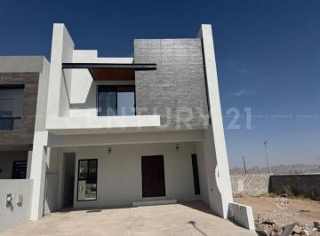 Casa · 179m² · 4 Recámaras · Casa en Venta en Tarona, Chihuahua, Chih.