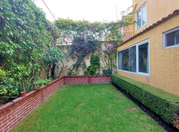 Casa · 242m² · 3 Recámaras · 2 Estacionamientos · Casa en Venta en Bosque Residencial del Sur