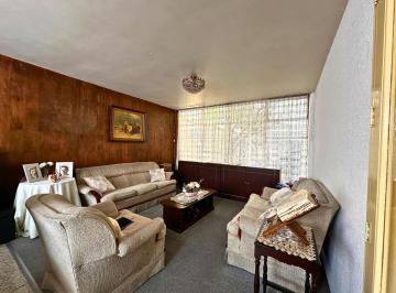 Casa · 244m² · 3 Recámaras · 2 Estacionamientos · Casa en Venta en Clavería Para Actualizar