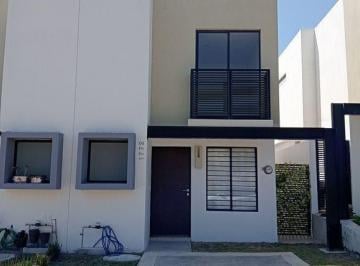 Casa en condominio · 100m² · 3 Recámaras · 2 Estacionamientos · Casa Mod. Orozco con Excedente de Terreno en Venta Y/o Renta en Adamar, Tlajomulco.