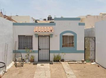 Casa de 2 habitaciones, Culiacán · Venta de Casa en Fraccionamiento Villa del Cedro Culiacan Sinaloa
