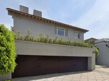 Casa de 5 habitaciones, Cuajimalpa de Morelos · Casa con 5 Habitaciones en Venta con 595 m² Superficie de Terreno en Cuajimalpa de Morelos