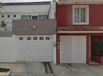 Casa de 3 habitaciones, Tuxtla Gutiérrez · ¡La Propiedad de Tus Sueños Esta Aqui! Tu Nueva Casa Ubicada en Tuxtla Gutierrez, Chiapas