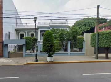 Casa de 4 habitaciones, Cuauhtémoc · Casa con 345 m² Superficie de Terreno, 4 Recámaras en Venta, San Rafael