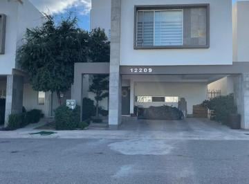 Casa · 253m² · 3 Recámaras · Venta de Casa en Fracc Reserva del Parque Cerrada El Descanso