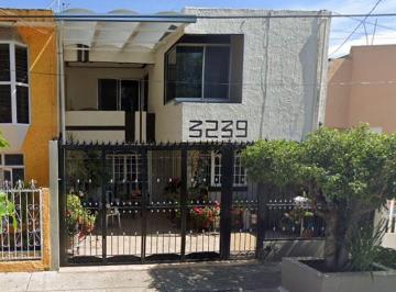 Casa de 4 habitaciones, Guadalajara · Se Vende Casa en Jalisco, Guadalajara, Jardines de La Paz.