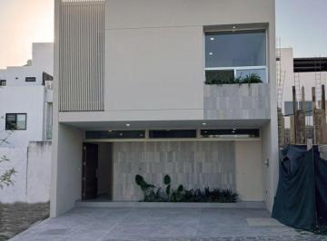 Casa de 3 habitaciones, Zapopan · Casa Nueva Coto Avellano 180 m²