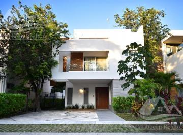 Casa · 360m² · 5 Recámaras · Casa en Venta en Senderos Mayakoba Playa del Carmen