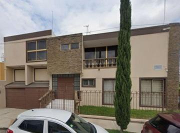 Casa de 4 habitaciones, Guadalajara · Se Vende Casa en Jalisco, Guadalajara, Jardines del Country.