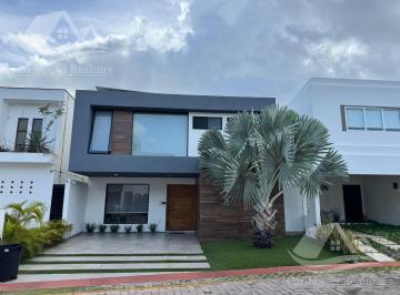 Casa · 320m² · 3 Recámaras · 2 Estacionamientos · Casa en Venta en Bosques de Bambú, Playa del Carmen