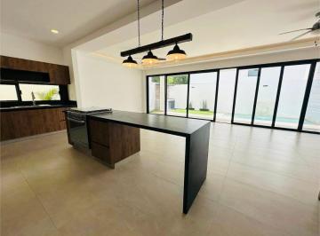 Casa en condominio en Renta de 4 habitaciones · Estrena Casa en Vía Cumbres Cancun