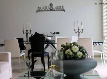 1 · Amplia Casa en Renta o Venta en Cañada del Refugio, Zona Norte – 4 Recámaras