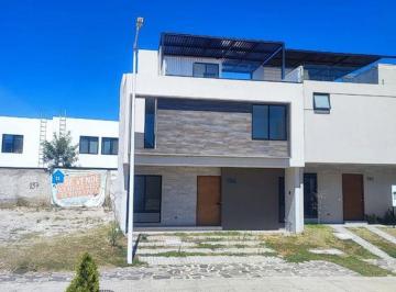 Casa de 3 habitaciones, Zapopan · Casa en Venta en Valle Imperial