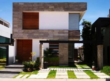 1 · Casa en Venta en Residencial Las Plazas, Zona Norte de Aguascalientes