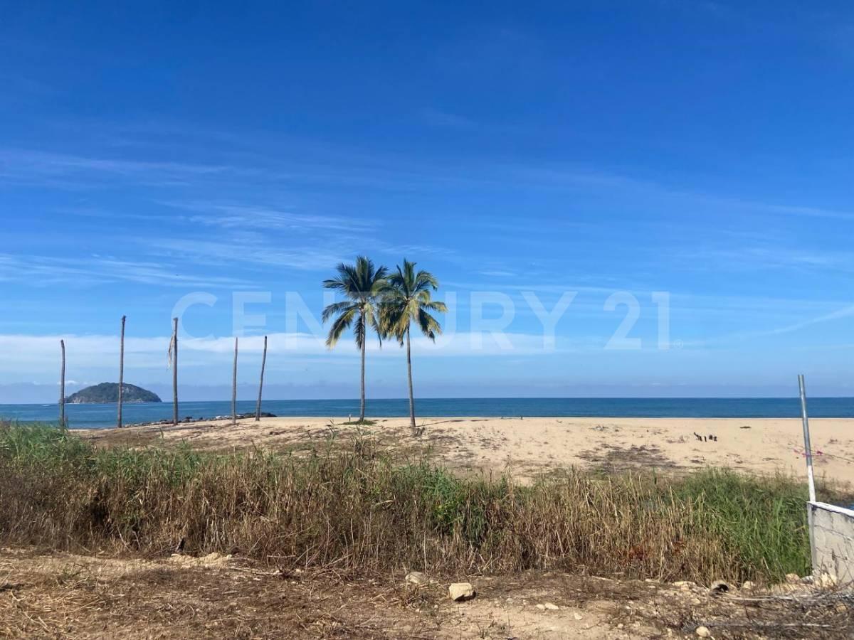 ¡Oportunidad Única de Inversión! Terreno de 2,480 m&sup2; Frente Al Mar