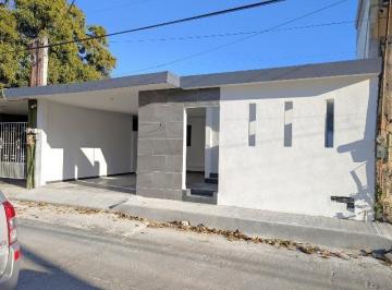 Casa · 139m² · 3 Recámaras · 2 Estacionamientos · Casa en Venta Col. Lauro Aguirre, Tampico