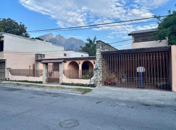 Casa de 4 habitaciones, Monterrey · Venta de Casa en Las Torres, Monterrey N. L
