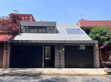 Casa de 3 habitaciones, Coyoacán · Bonita Casa Remodelada en Venta Dentro de Fraccionamiento, Coyoacán