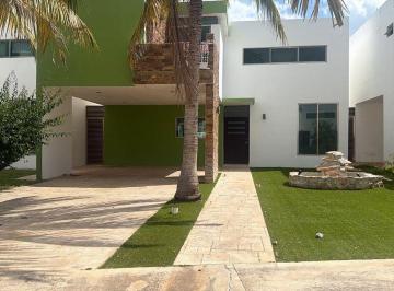 a49aa626723fd524c1d9c9ec9d2664f9dd7786990cd4bb07fc618e0c4e6fc4f5 · Casa en Renta en Privada de Conkal Sin Muebles
