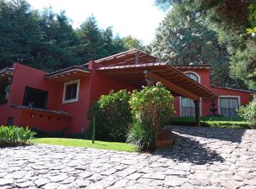Casa · 200m² · 4 Recámaras · 5 Estacionamientos · Casa en Venta - (4)