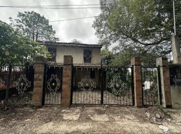 Casa de 4 habitaciones, Mazamitla · Cabaña con Amplio Terreno en Mazamitla 1,258 m² | Ideal Para Inversión