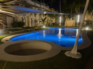 Casa de 3 habitaciones, Acapulco de Juárez · Casa en Venta en Acapulco Diamante | a 100 m de Playa Bonfil | Roof Top Privado
