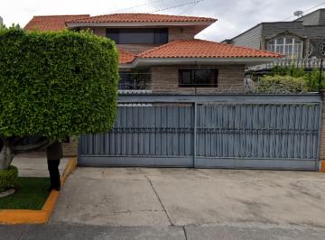 Casa de 4 habitaciones, Naucalpan de Juárez · Venta de Casa en Naucalpan Ciudad Satelite Luis Cabrera